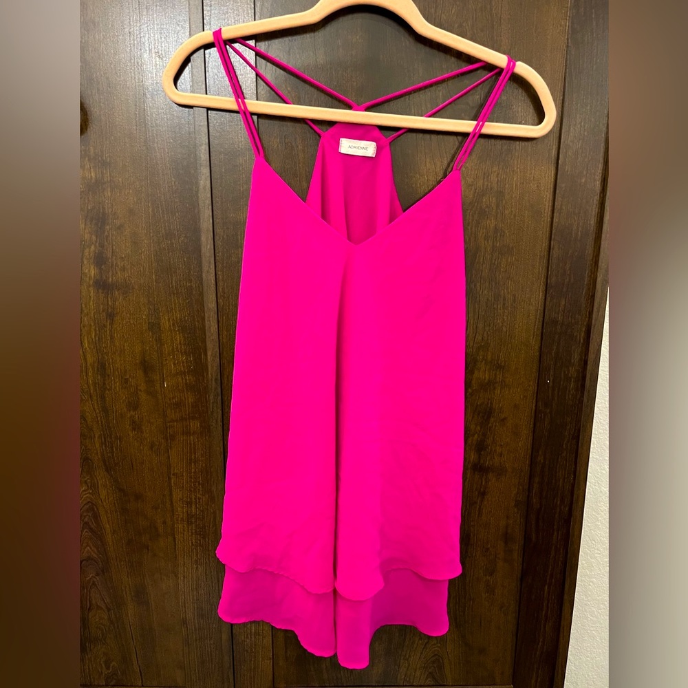 V Neck High Back Strappy Flowy Double Layer Tank Size Small